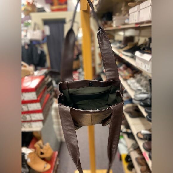 Wilson Ladies Brown Leather Purse - Picture 3 of 3